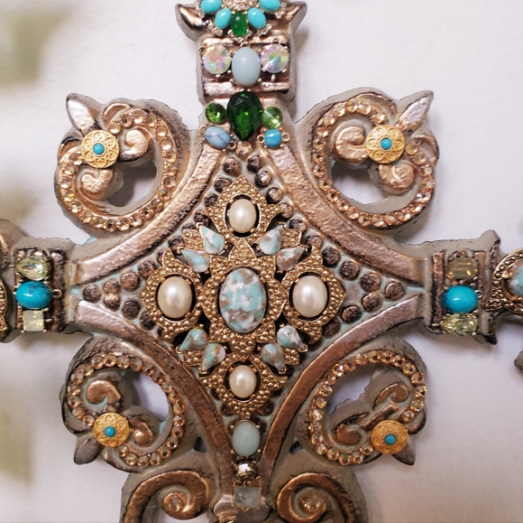 Handmade Turquoise one-of-a-kind wall cross - Picture 8 of 12